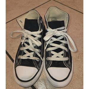 Converse Kids Black and White High-Top Sneakers Size 1